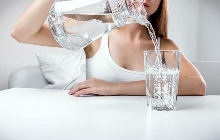 obilna pijača pomaga pri zdravljenju cistitisa